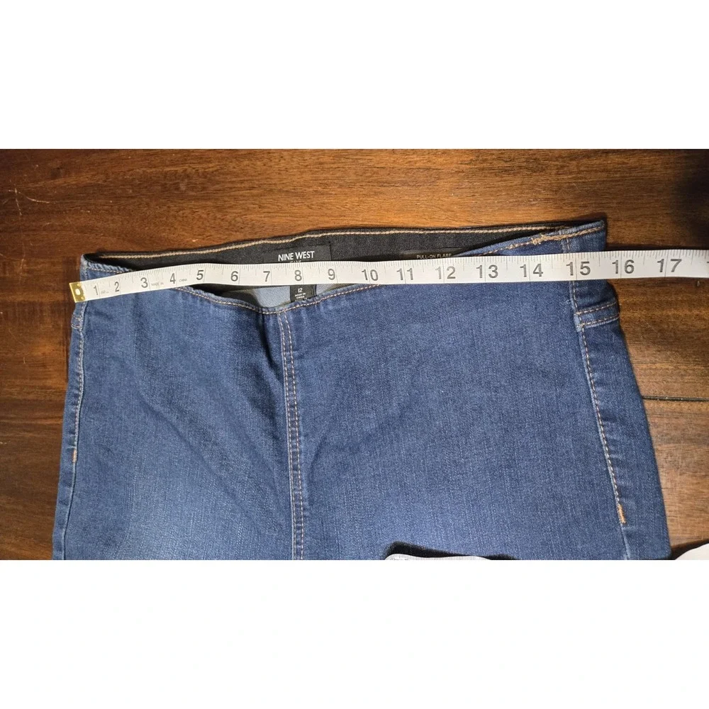 Nine West Pull On Flare Denim Blue Jeans Size 12 Boho Stretch Retro Festival